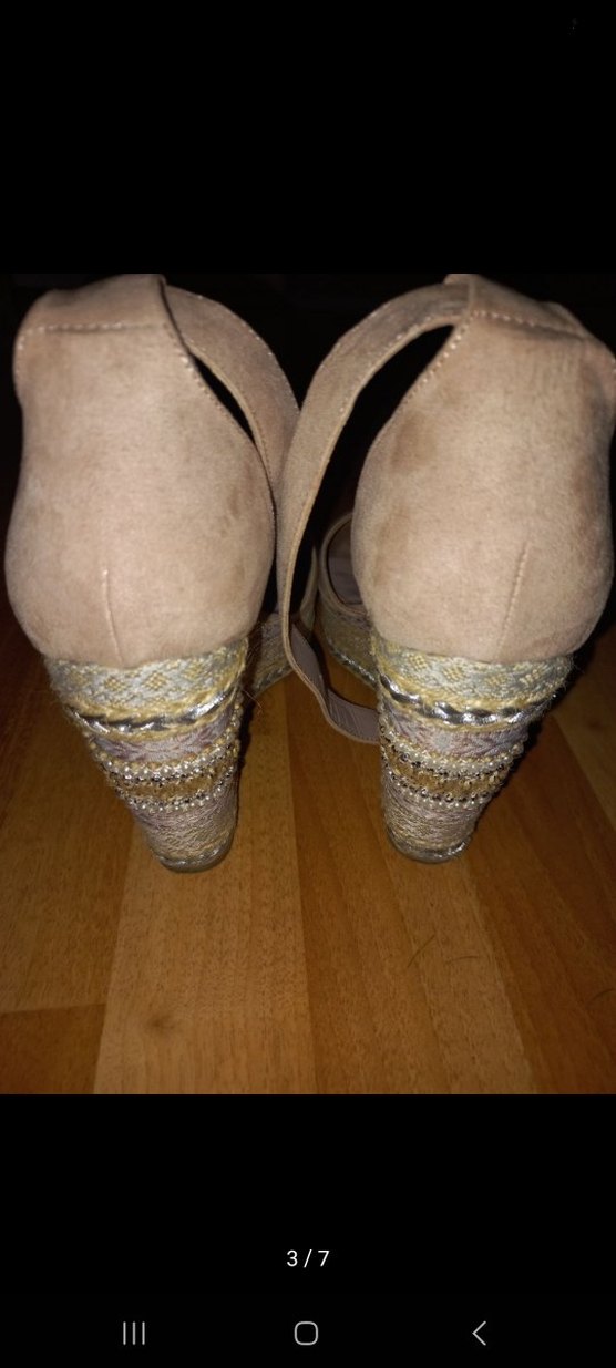 Bej Süet Dolgu Topuklu Kadın Sandalet - Görsel 3