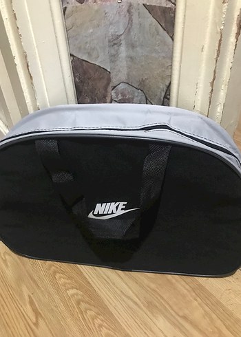 Nike Fermuarlı  Spor Çantası(Renkleri mevcuttur) - Görsel 2