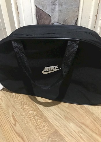 Nike Fermuarlı  Spor Çantası(Renkleri mevcuttur) - Görsel 3