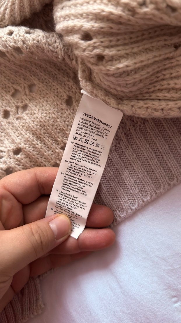 Bej V Yaka Örgü Hırka - Görsel 4