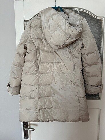 Bershka Şişme mont marka hatırlamıyorum