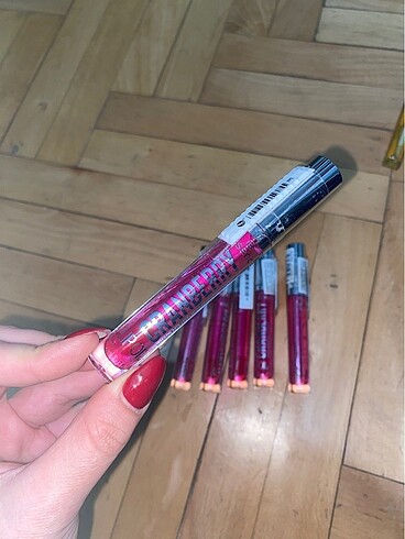 Essence Essence cranberry lip oil