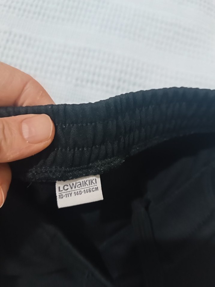 Siyah Erkek Çocuk Rahat Kesim Şort - Görsel 2