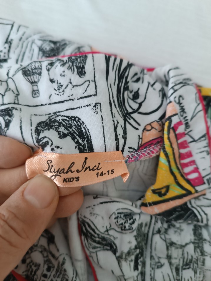 Renkli Baskılı V Yaka Kadın Gömlek - Görsel 2