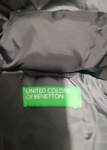 Erkek Çocuk Siyah Kapüşonlu Mont - Görsel 2