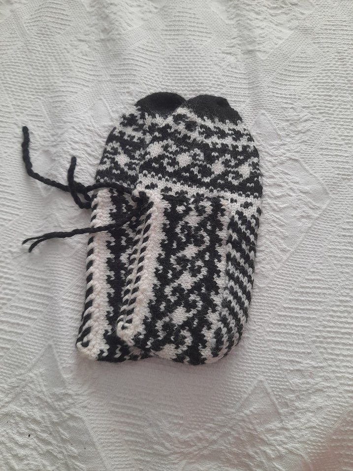 Nakışlı Beyaz siyah patik çorap - Görsel 2