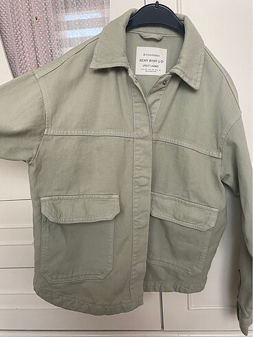 Bir defa giyildi yeni xs ama oversize 13 yasındakı kızım kullan