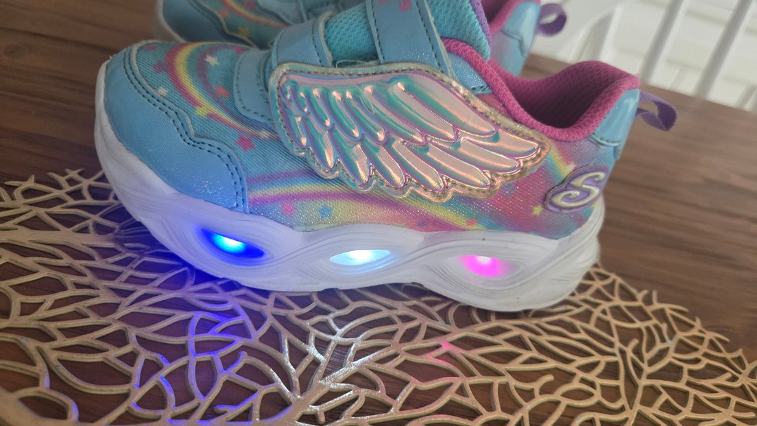 Skechers Renkli Bağcıksız Kız Çocuk Spor Ayakabı - Görsel 5