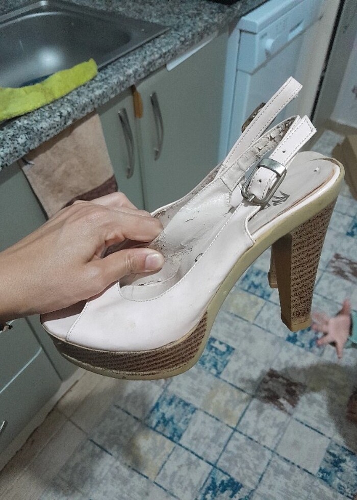 Topuklu ayakkabi - Görsel 4