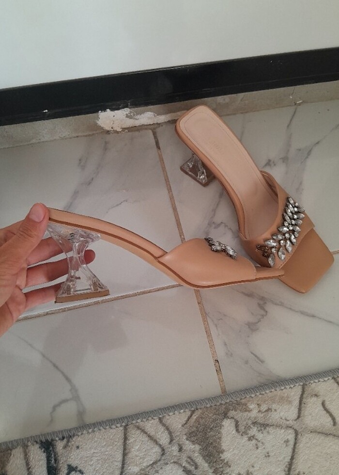 Topuklu terlik - Görsel 2