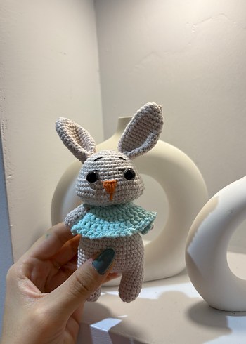 El Örgüsü Tavşan Peluş Oyuncak - Görsel 3