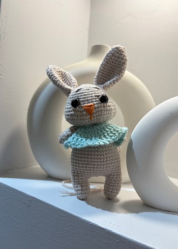 El Örgüsü Tavşan Peluş Oyuncak - Görsel 2