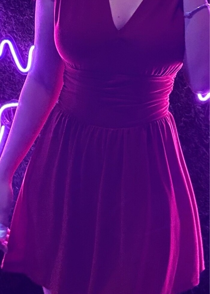 KIRMIZI KISA ELBİSE - Görsel 2