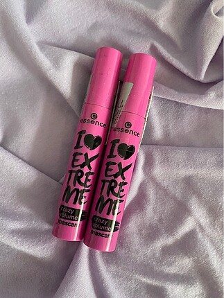 Essence I Love Extreme Mascara