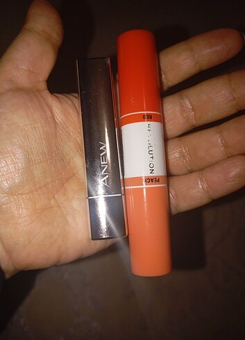 Revolution ikili stick ürün ve avon ruj seti