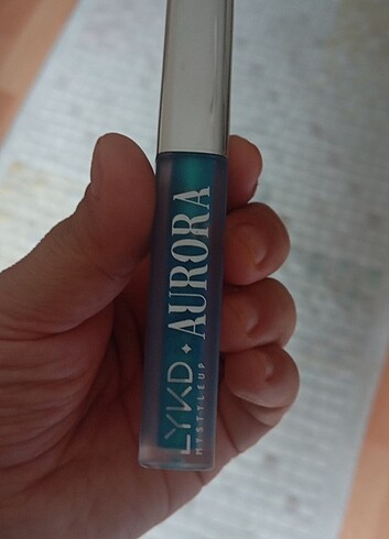 Beden çeşitli Renk Lipbalm lipgloss likit eyelinerı seti