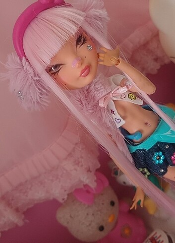  Beden Ever after high Madeline repaint custom