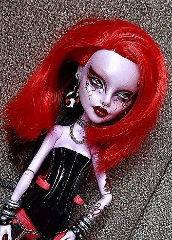 Monster high operetta repaint ooak custom
