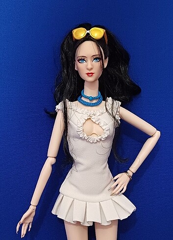 Beden Monster high bebekler