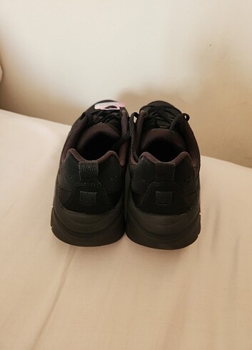 38 Beden siyah Renk Skechers dlux Walker memort foam