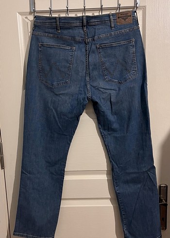 erkek wrangler Jean - Görsel 3