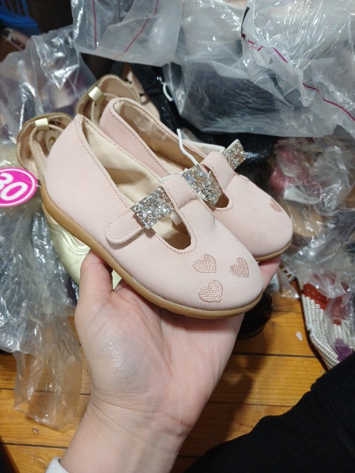 Pembe Nakışlı Tokalı Kız Babet - Görsel 2