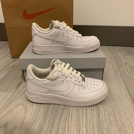 Diğer Nike Air Force 1 