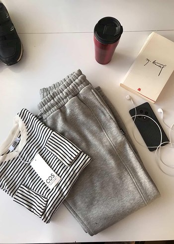 Cos marka lacivert çizgili uzun kol sweatshirt - Görsel 2