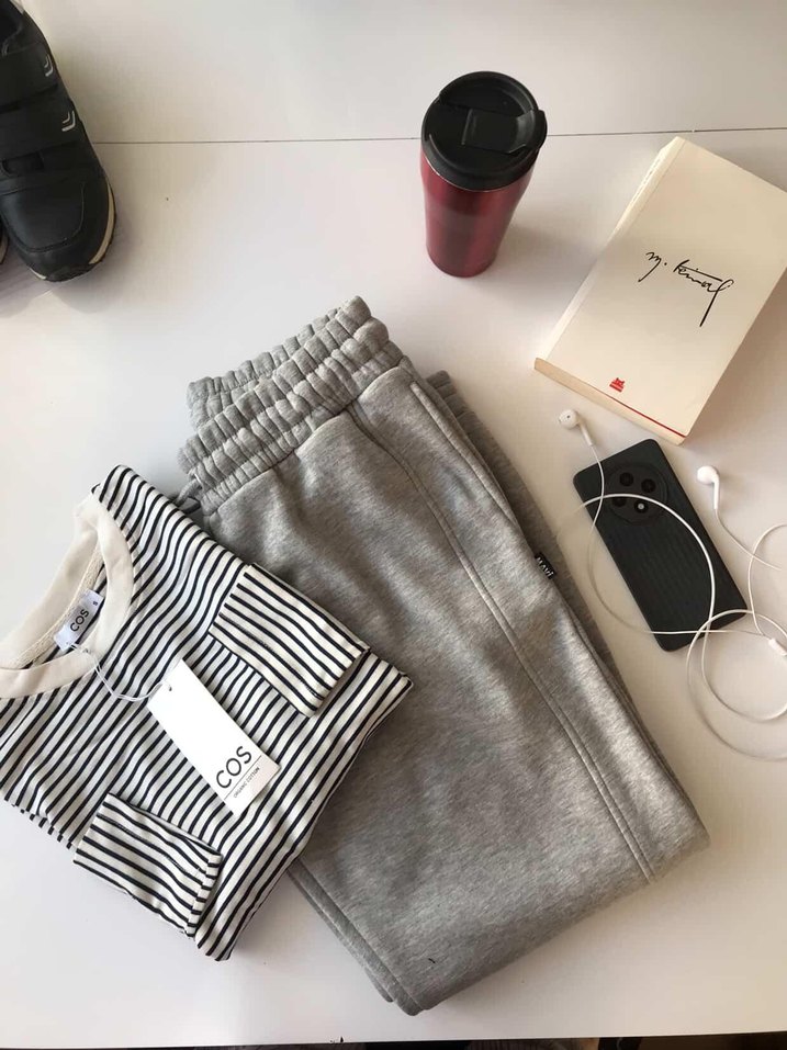 Cos marka lacivert çizgili uzun kol sweatshirt - Görsel 2