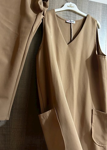 Kolsuz V Yaka Mini Bej Takım - Görsel 2
