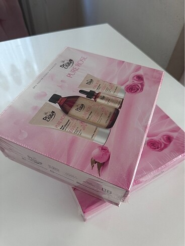 Beden Renk FARMASI PURE ROSE GÜL SUYU SETİ