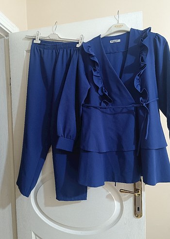 Fırfırlı Lacivert Kadın Takım Elbise - Görsel 2