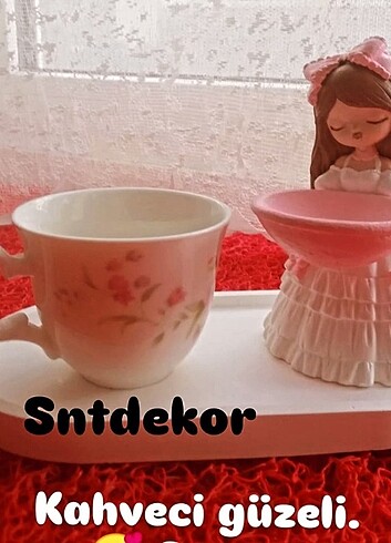 Tasarımcı Kahveci güzeli