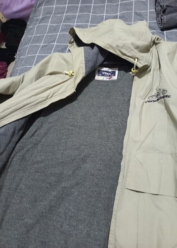 Bej Kapüşonlu Fermuarlı Mont - Görsel 5