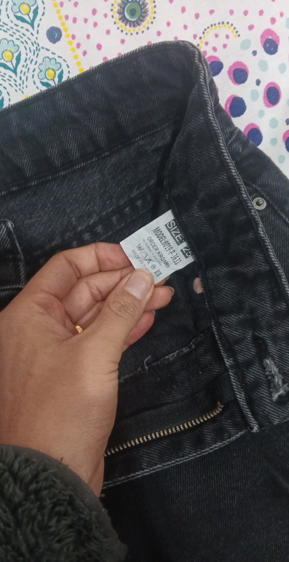 Siyah Rahat Kesim Mini Kot Şort - Görsel 2