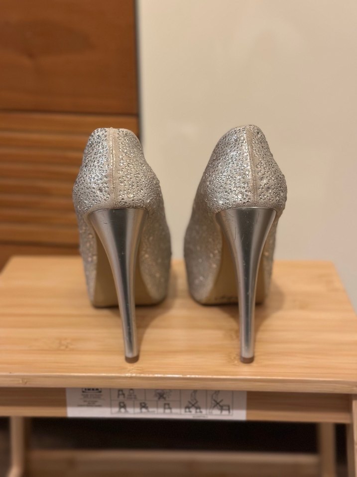 Gri Parlak Platform Topuklu Kadın Abiye Ayakkabı - Görsel 5