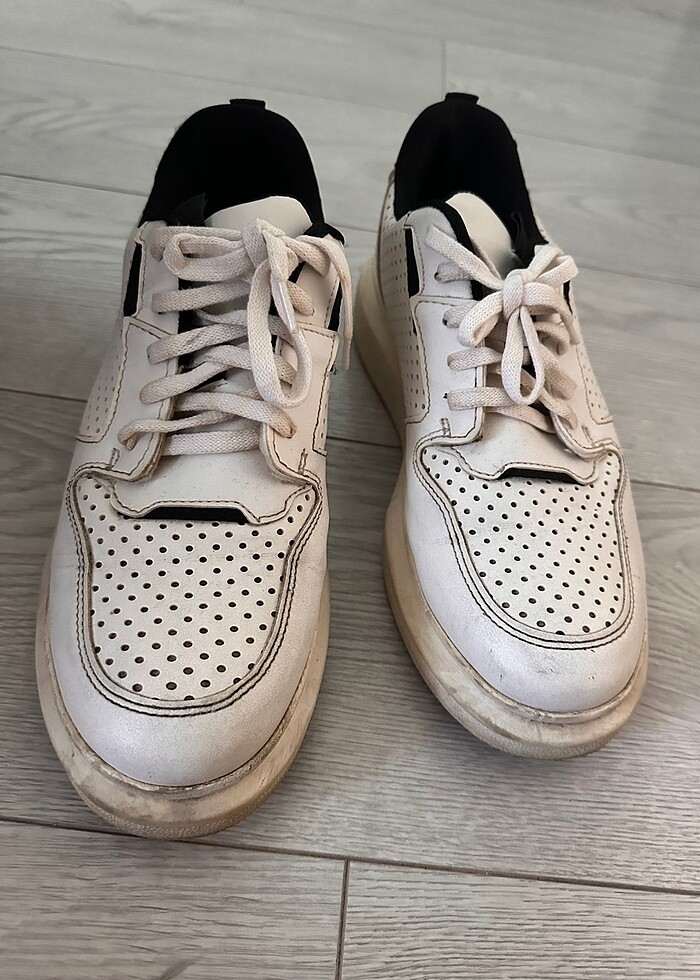 Elle 41 numara erkek ayakkabısı - Görsel 2