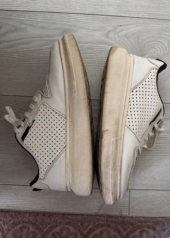 Elle 41 numara erkek ayakkabısı - Görsel 3