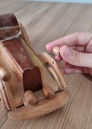 Ahşap Klasik Oyuncak Araba - Görsel 4