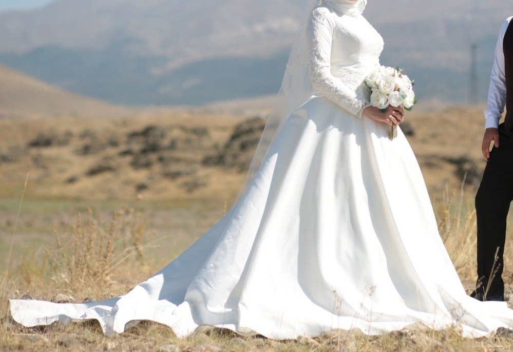 Saten Tesettür Gelinlik - Görsel 3