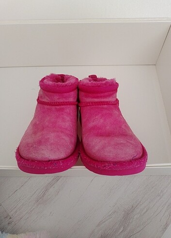 31 Beden pembe Renk UGG bot 