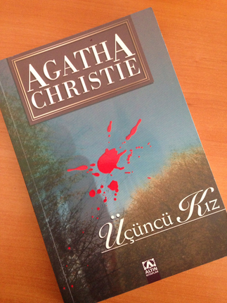 Agatha Christie Üçüncü Kız Romanı