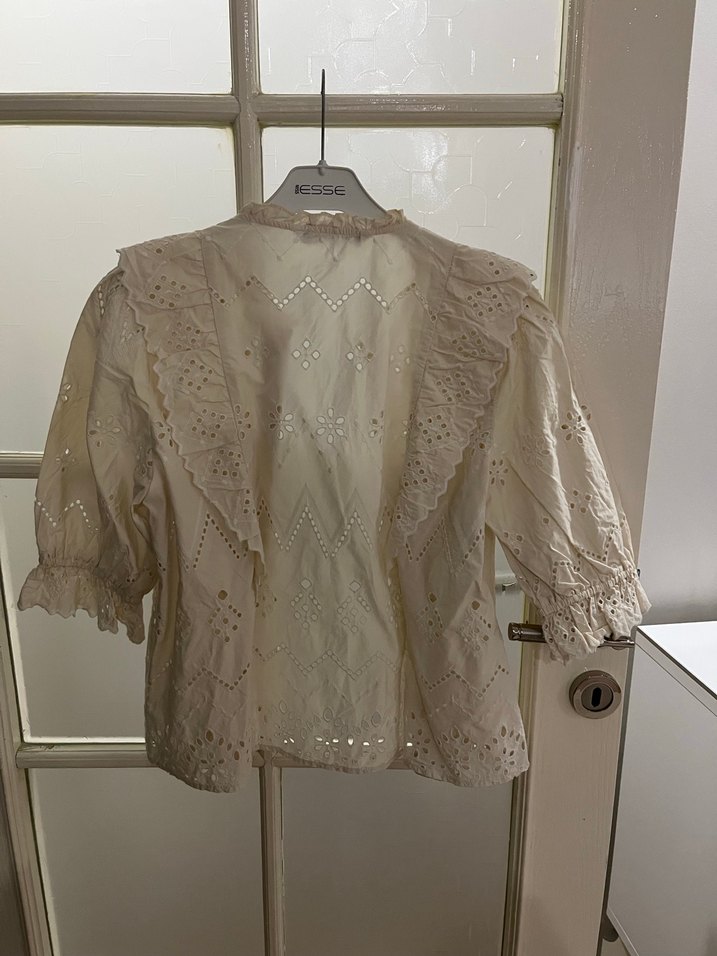 Bej Dantel Nakışlı Keten Bluz - Görsel 5