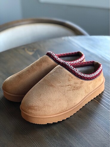 UGG MODEL TERLİK