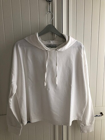 LCW SWEATSHIRT