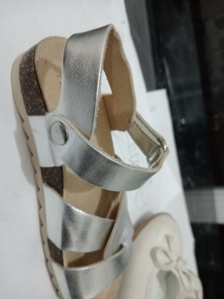 Beyaz Lastikli Kız Çocuk Babet - Görsel 5