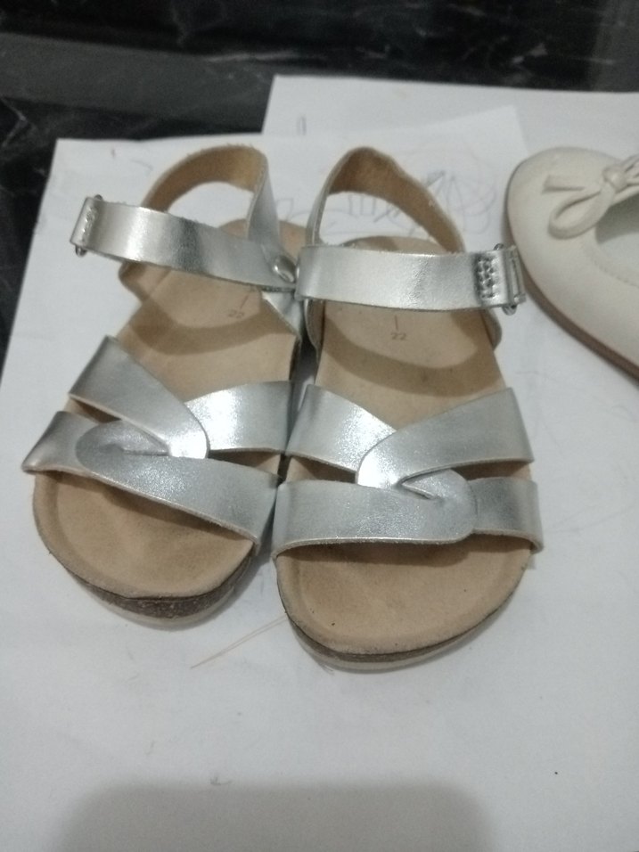 Beyaz Lastikli Kız Çocuk Babet - Görsel 2