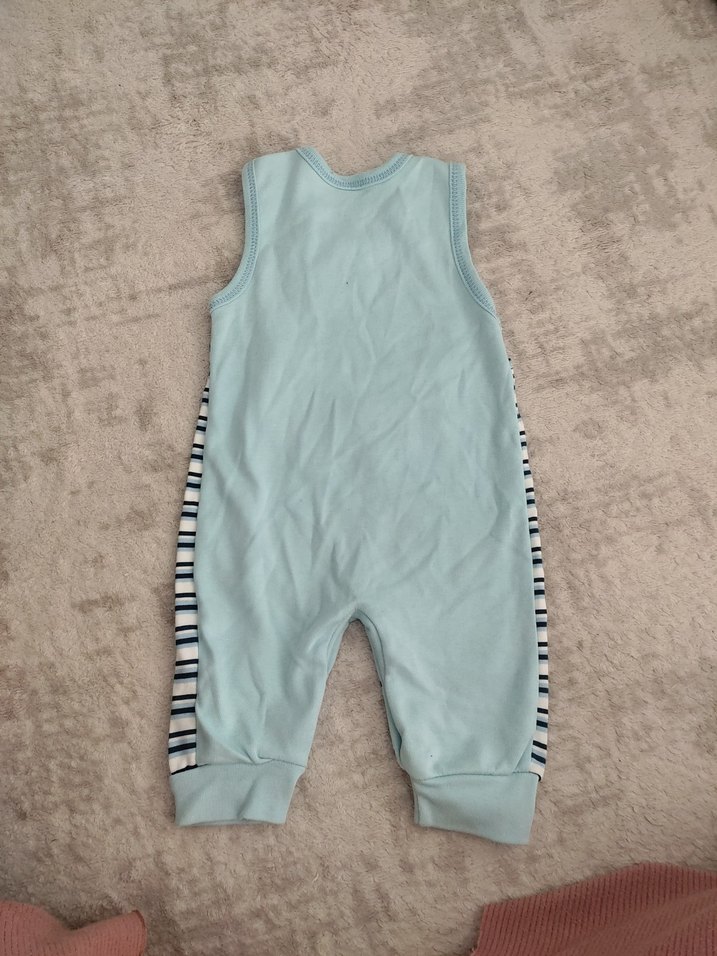 Renkli Baskılı Erkek Bebek Askılı Tulum - Görsel 4