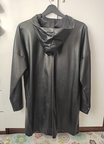 Deri görünümlü trenç - Görsel 6