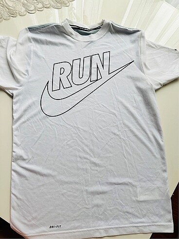 Nike erkek tişört